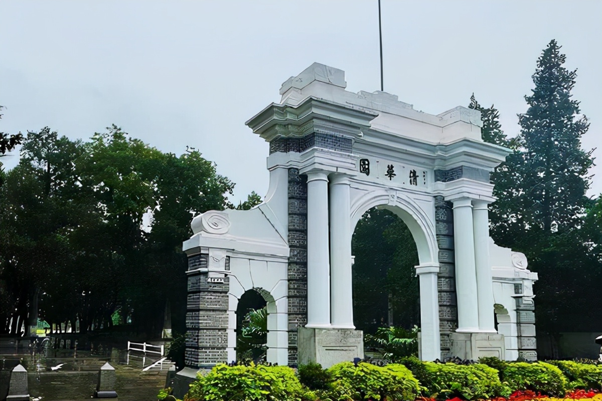 国内双一流大学排名，第一实力雄厚，北大跌出神坛，家长感到可惜