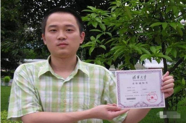 高考狂人张非：两次清华，一次复旦，一次北大，如今过得令人意外