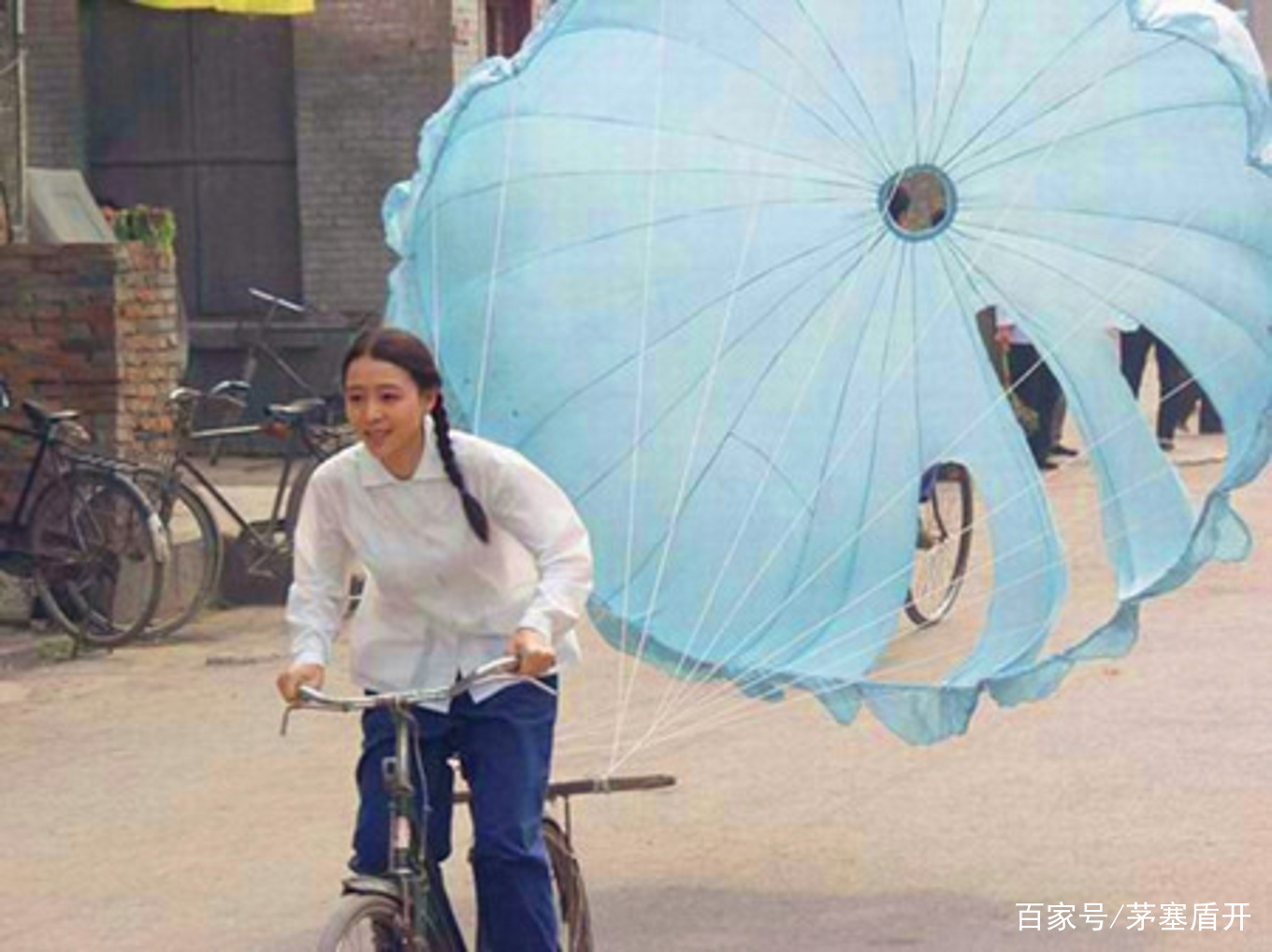 《二叔》—一部很接地氣的電視劇，於曉光當年在這座老城演繹