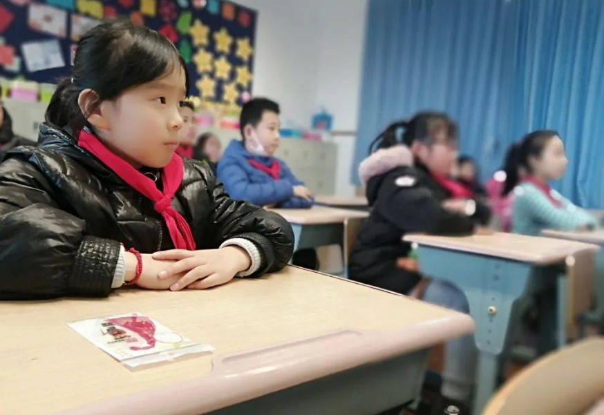 初升高越来越困难，800名高一新生被退回，你以为光有钱就可以吗