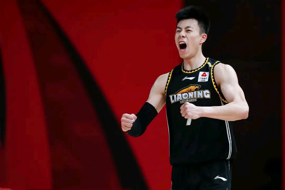 打篮球为什么在cba发挥强势(NCAA场均不到5分的张镇麟，为何能够在CBA联赛大杀四方？)