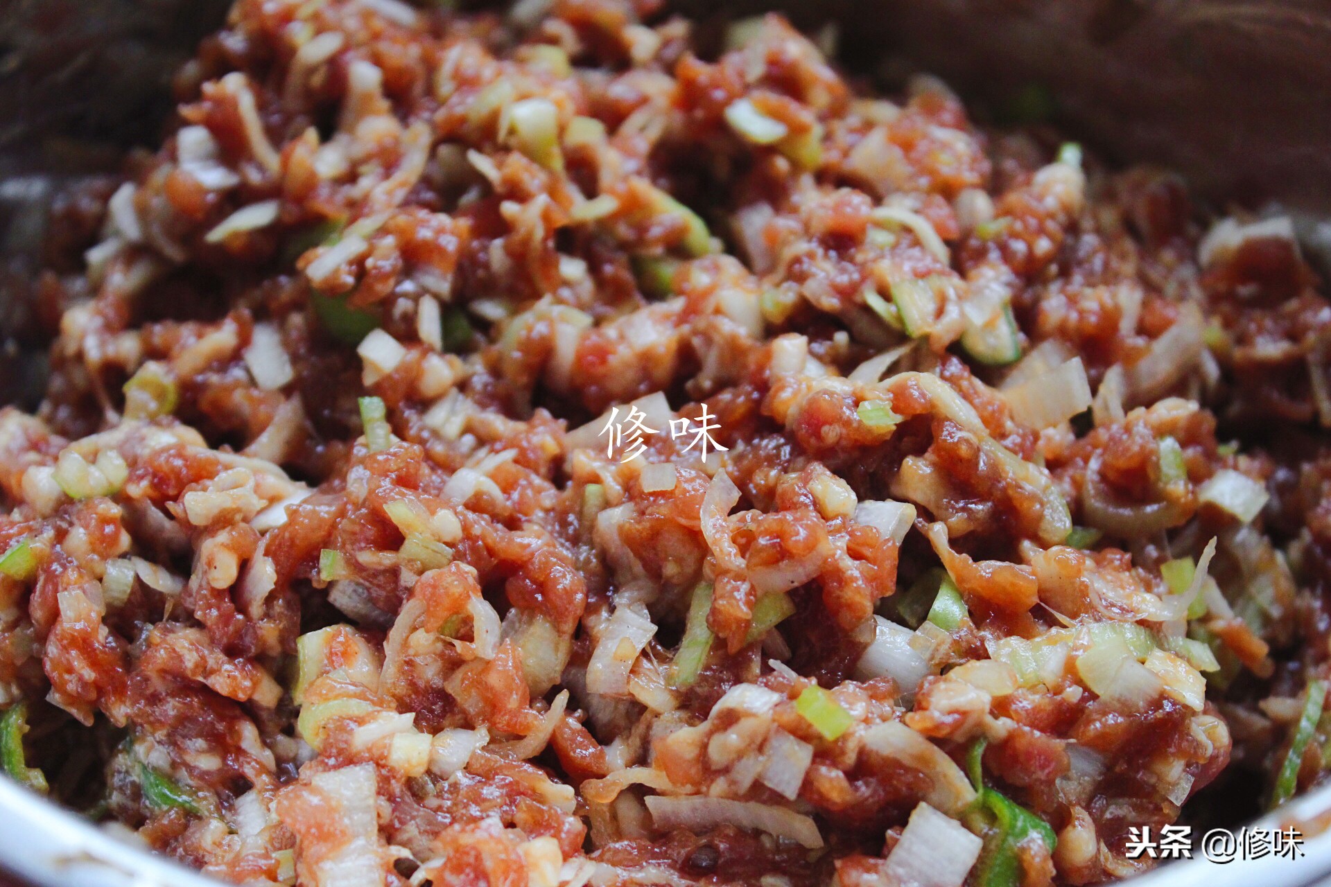 猪肉大葱饺子馅怎么调好吃（美味猪肉大葱饺子做法）