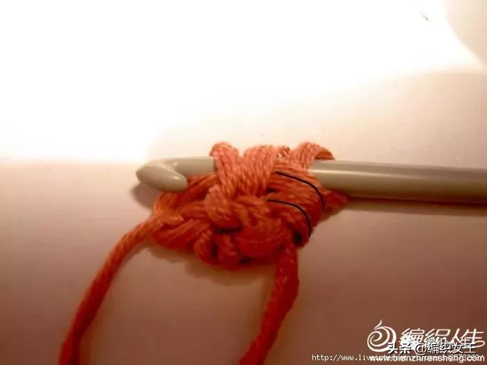 快来学！钩针与缝衣针竟能做出这么美的花边，用手工扮靓你的春天