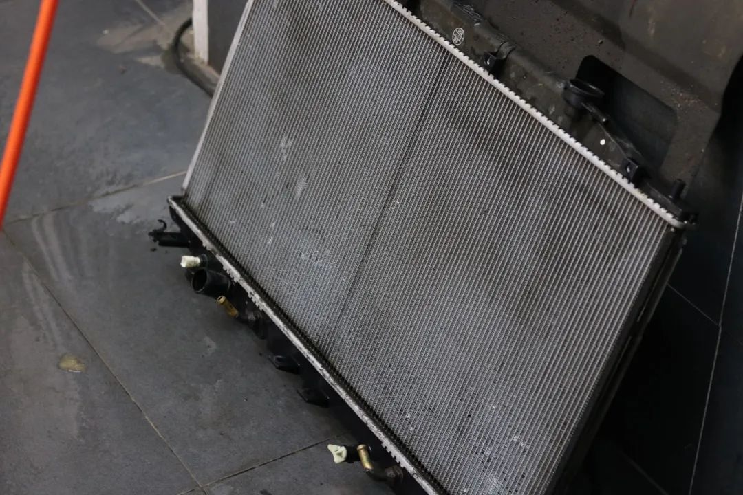怪兽修车：翻新“破烂残损”的09年8代雅阁，最终满血复活变新车