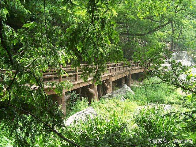 青山绿水的唯美句子,蓝天白云青山绿水的唯美句子