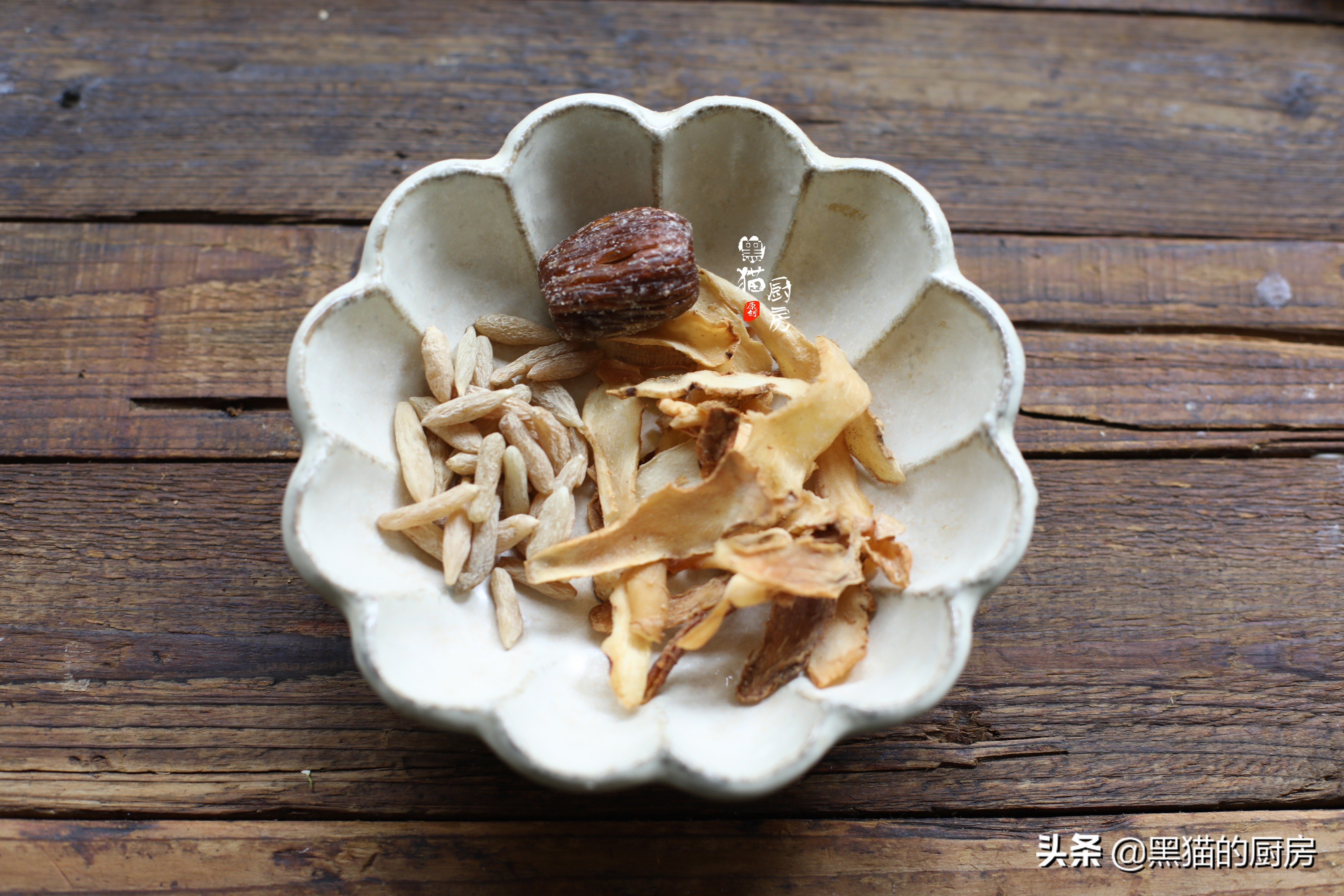 广东人太会煲汤了，孩子脾胃虚多喝这汤“调”，脾胃一天比一天好