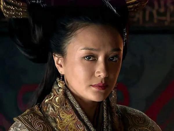 单县汽车站宾馆惊现诡异事件，女子举动吓坏亲生子