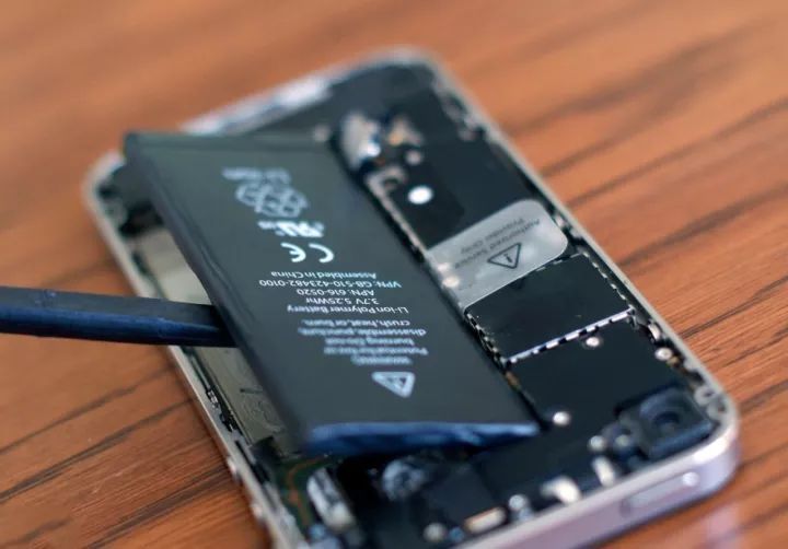 苹果换原装电池多少钱，换电池需要多久？