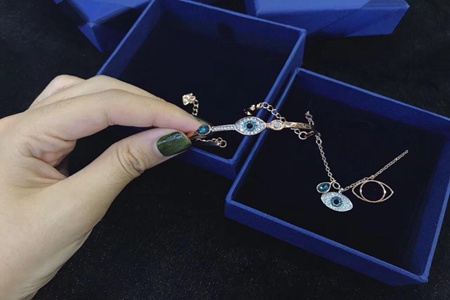 施华洛世奇中国官网查真伪，梦幻水晶的奢侈品牌