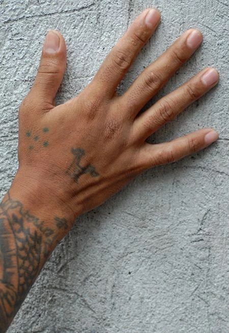 纹身里的狠角色:监狱纹身,有些你也能纹