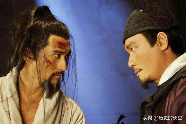 俗语：“君子之交淡如水”，下半句说透小人的特征，道尽人性百态