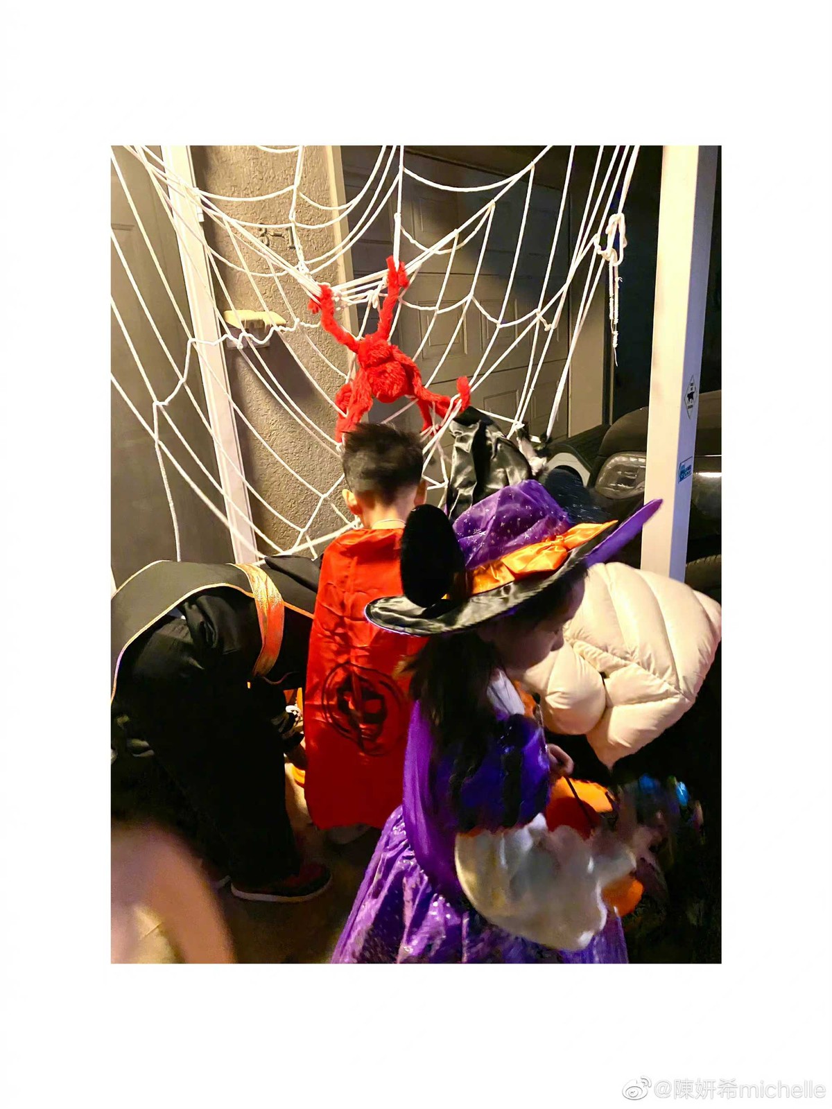 陈妍希罕晒儿子，5岁星星变瘦后好像爸爸，过节身边不见陈晓？