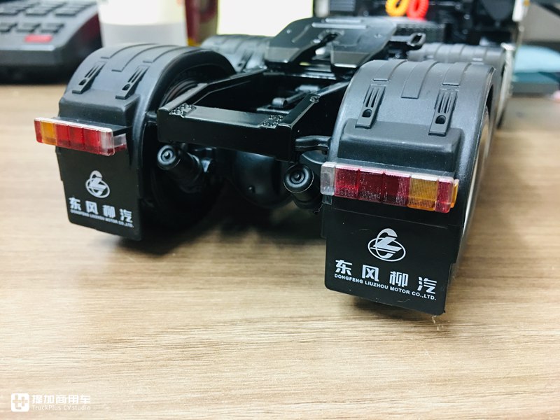 乘龙推出的第二款卡车模型，做工优秀价格美丽，乘龙M7模型开箱