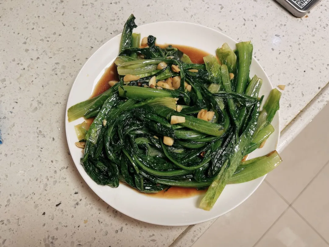 二手宝马敞篷220i，年均一万公里，还有M套件，二十多万即可拥有