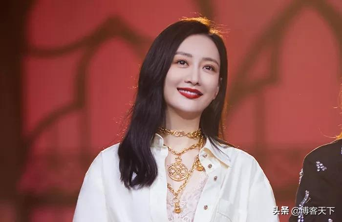 “哥哥”更火,却不如“姐姐”能赚钱?