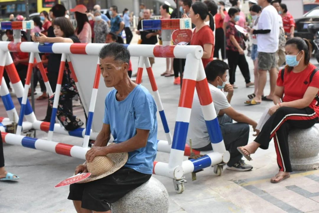 刚刚，第一个高考考生出来了！莆田一中、二中、四中、五中