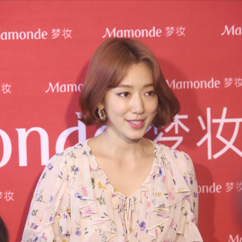 韩国女星朴信惠发文官宣怀孕结婚，将于明年1月22日嫁30岁男星