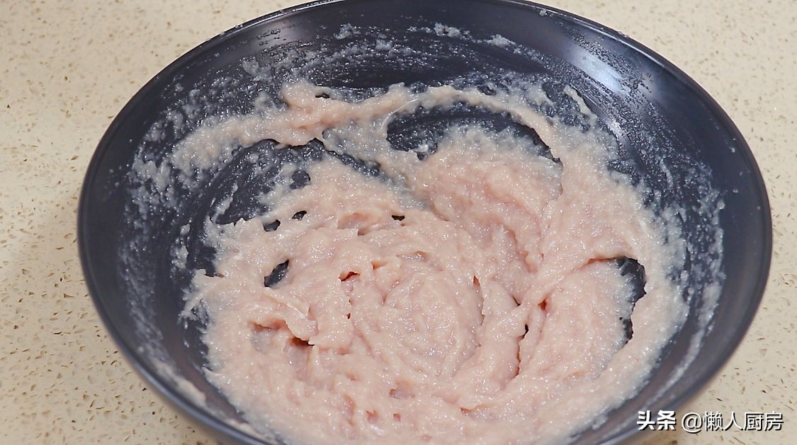 天冷了，我家隔天就用这鱼做鱼丸，每个鱼圆下锅都漂浮，别不会吃