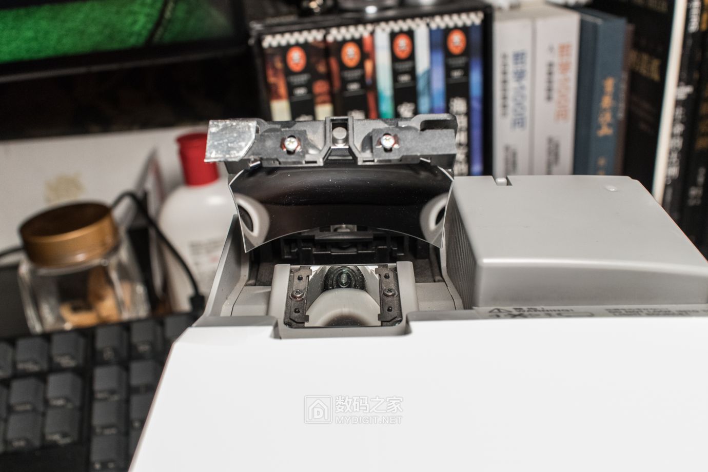 卡西欧CASIO激光+LED短焦投影仪UP50WN拆解，维修偏色全纪实