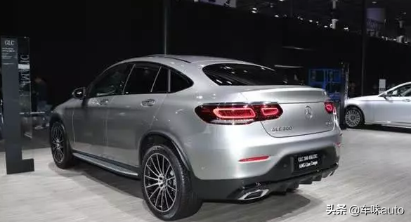 奔驰GLC 300上市，轿跑造型，辨识度确实高