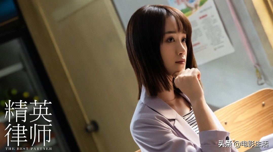 《精英律师》靳东被批摆造型、凹人设演，仅1集就暴露出各种问题