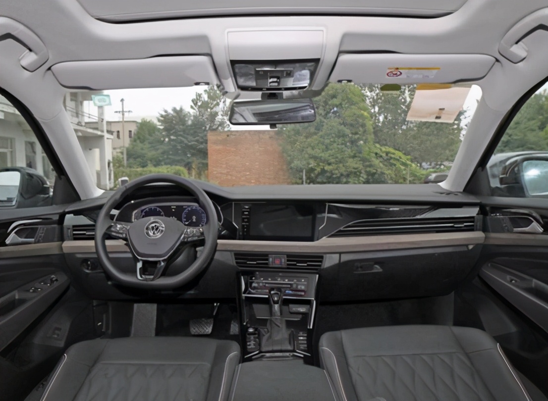 帕萨特和迈腾是双胞胎不好选？那是你没仔细研究