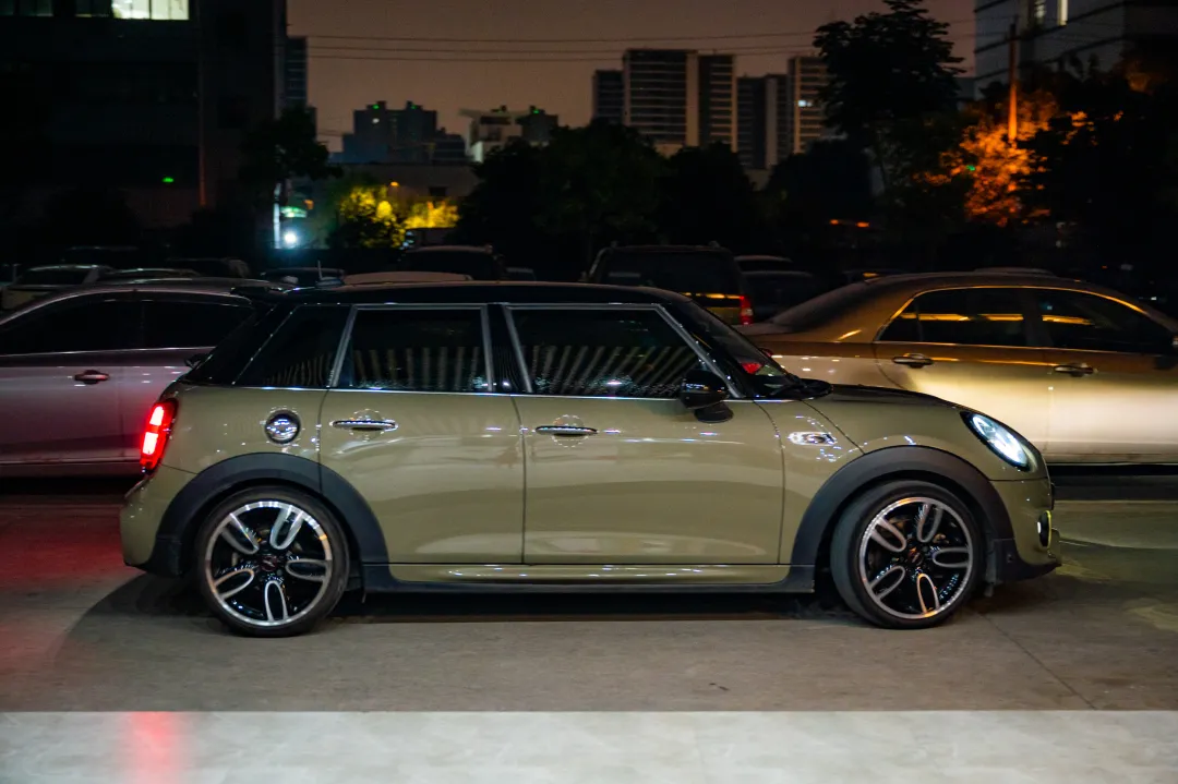 梦想十年，最终选了又小又暴躁的它——二手MINI COOPER S赛车手