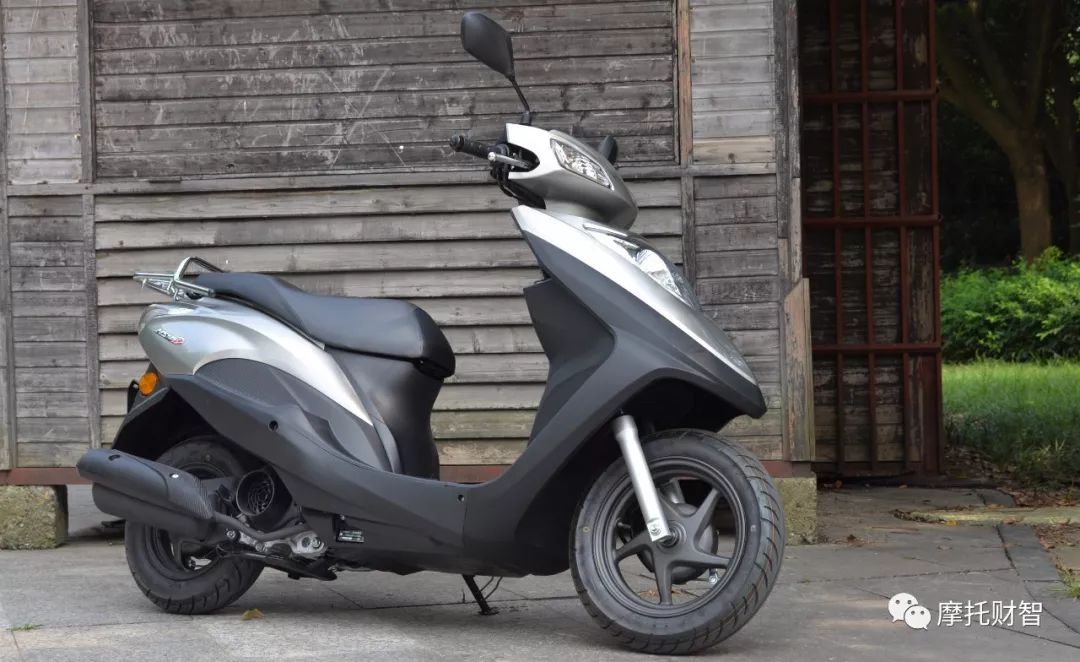 6998元，新大洲本田通勤实用的NS125D，城市代步利器