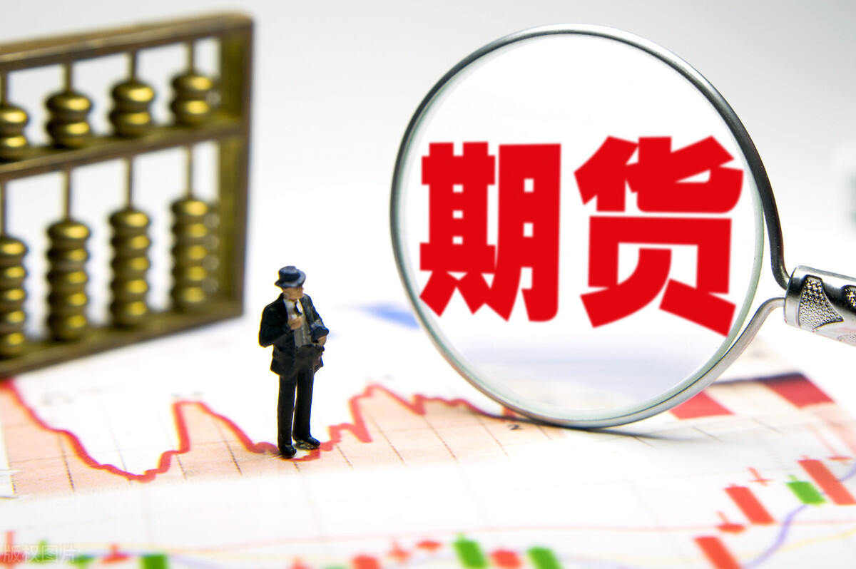 我国不锈钢产业起步较晚，不锈钢被广泛应用于餐具、电器等领域
