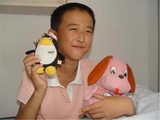 天才少年10岁上大学,16岁成博士,8年前逼父母北京买房,有远见