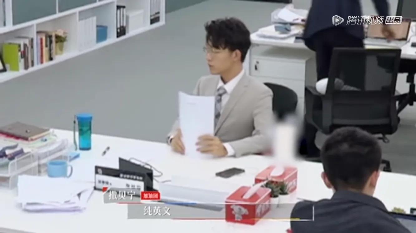 一张图说明白年薪千万律师升职记：高光与现眼同在