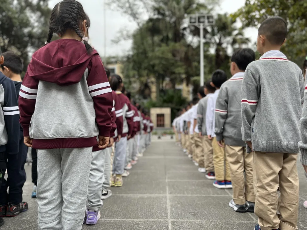 好习惯，伴成长——记华中附小一年级“一日常规”评比活动