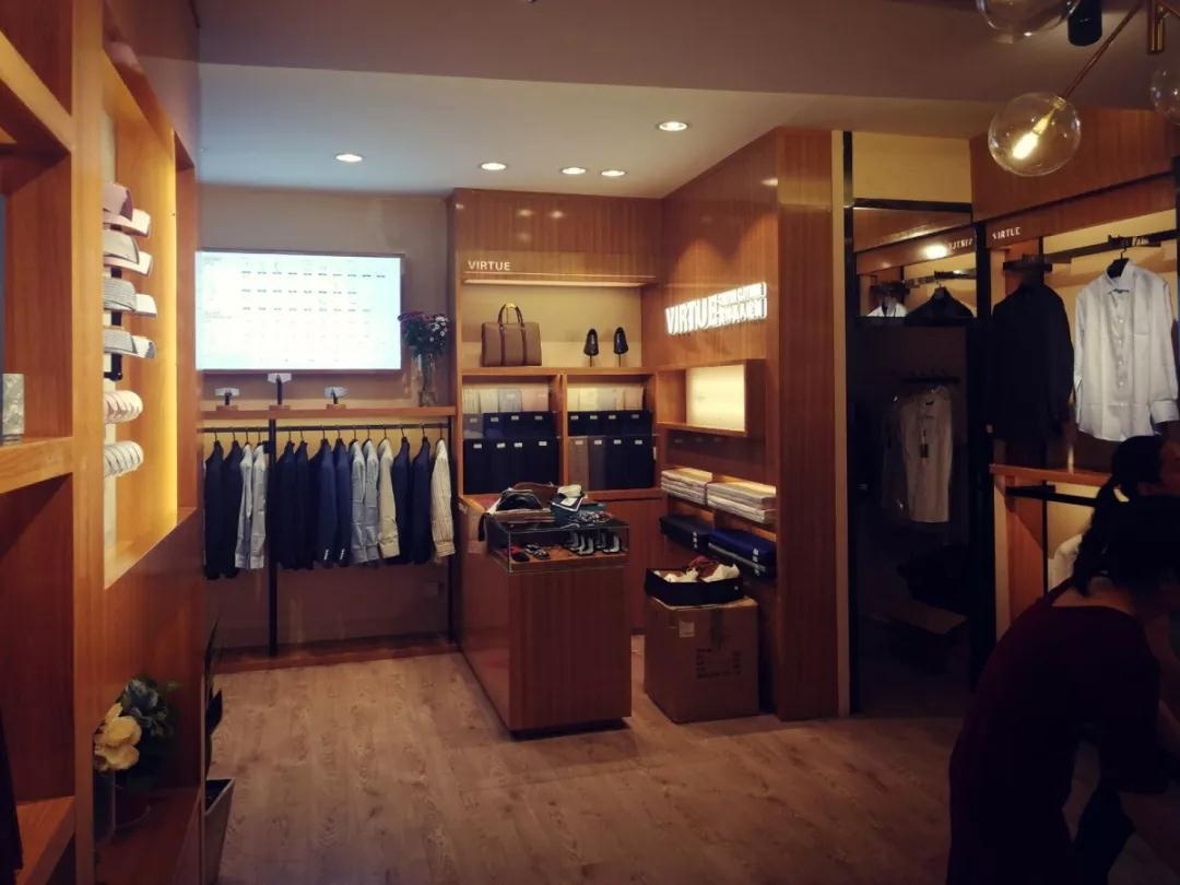 富绅服装：五星级企业，“中国十大著名男装品牌”之一