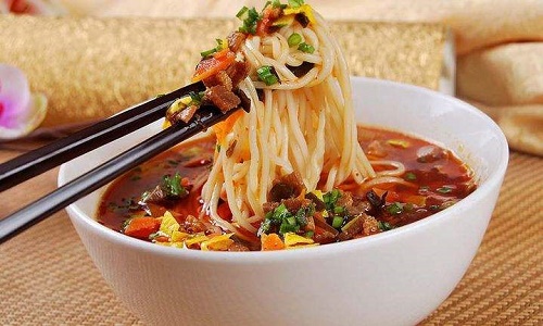 中国的8大面条，看看你家乡的面条上榜了吗？你更喜欢吃哪种面？
