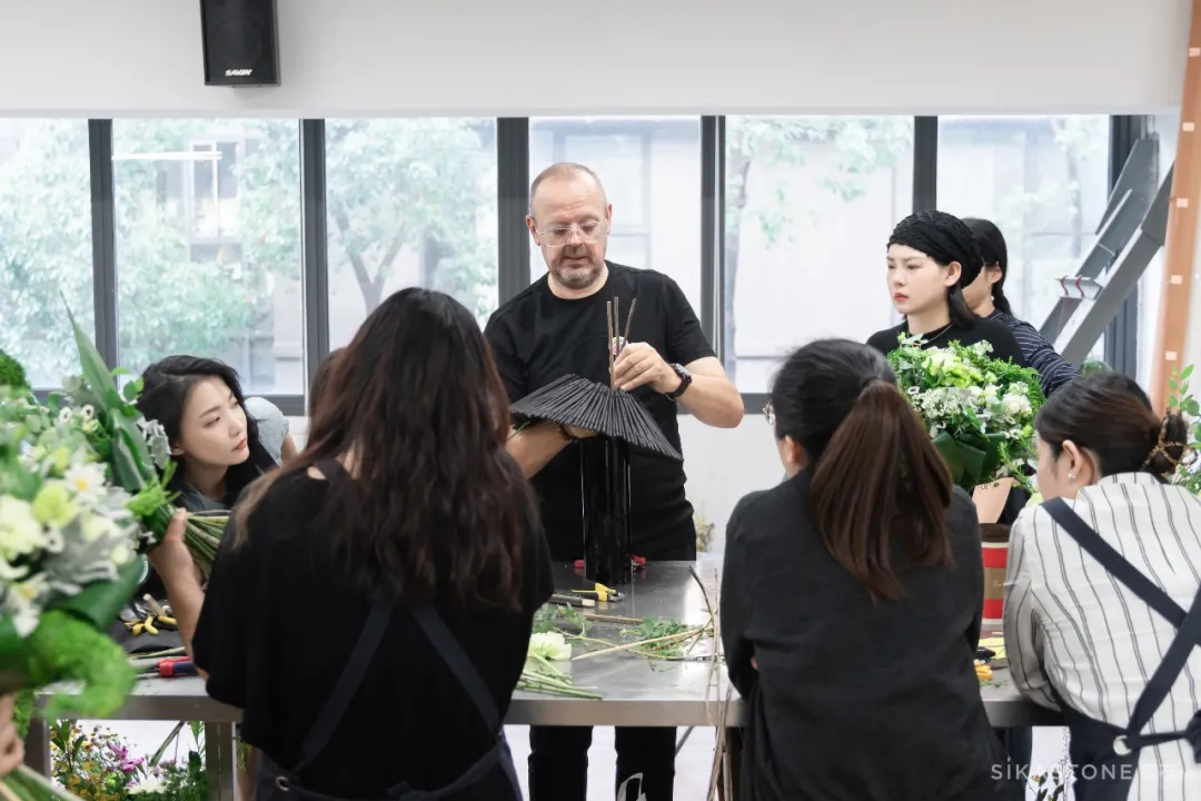 比利时花艺大师课堂正式毕业