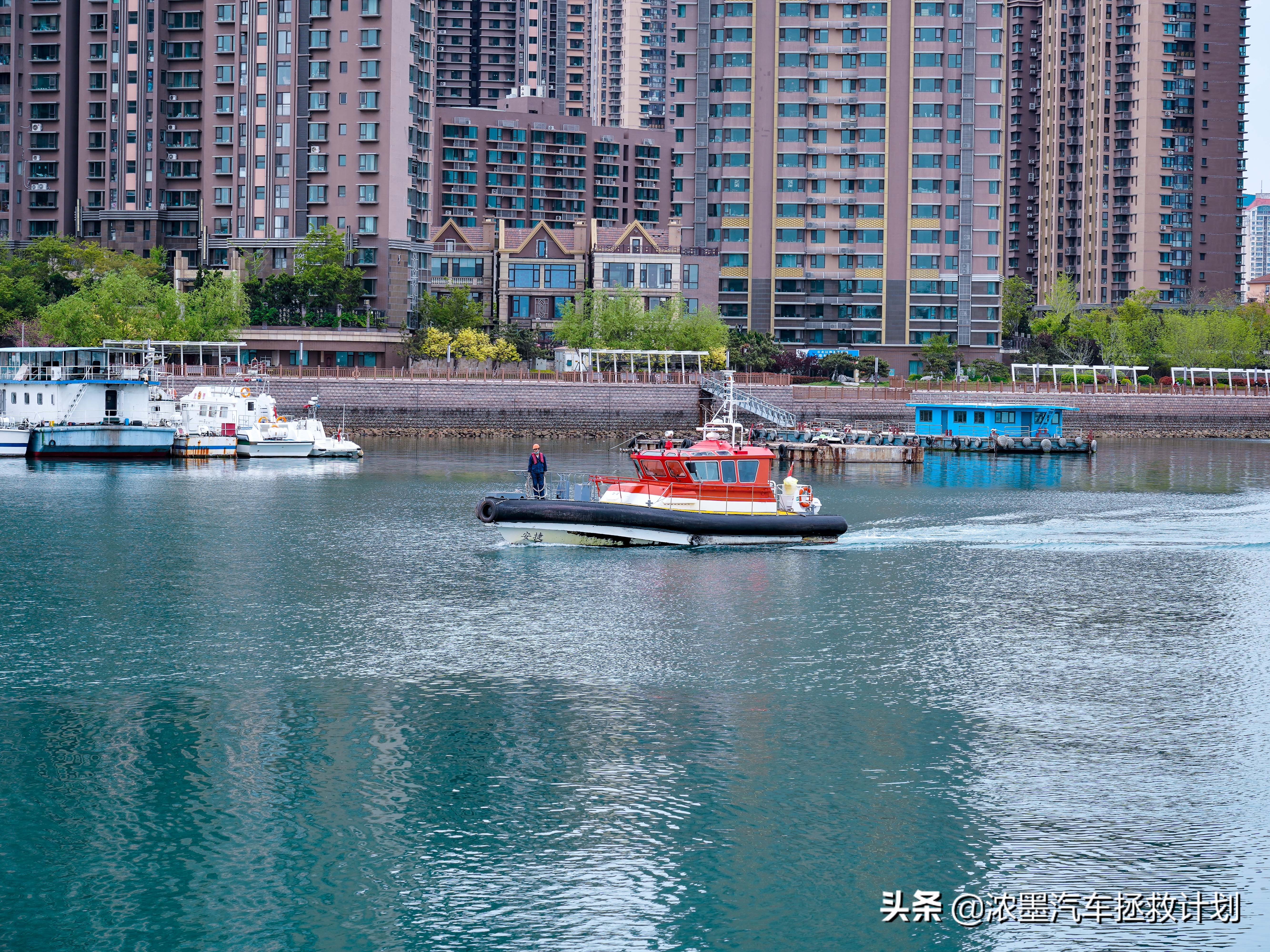 「志在千里」自用奥迪A6武装RS6内饰，带你领略溢出屏幕的震撼感