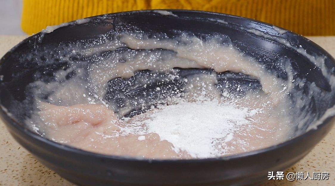 天冷了，我家隔天就用这鱼做鱼丸，每个鱼圆下锅都漂浮，别不会吃
