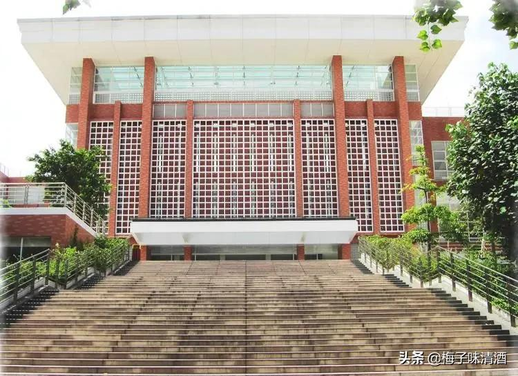 南方科技大學圖書館看呆了