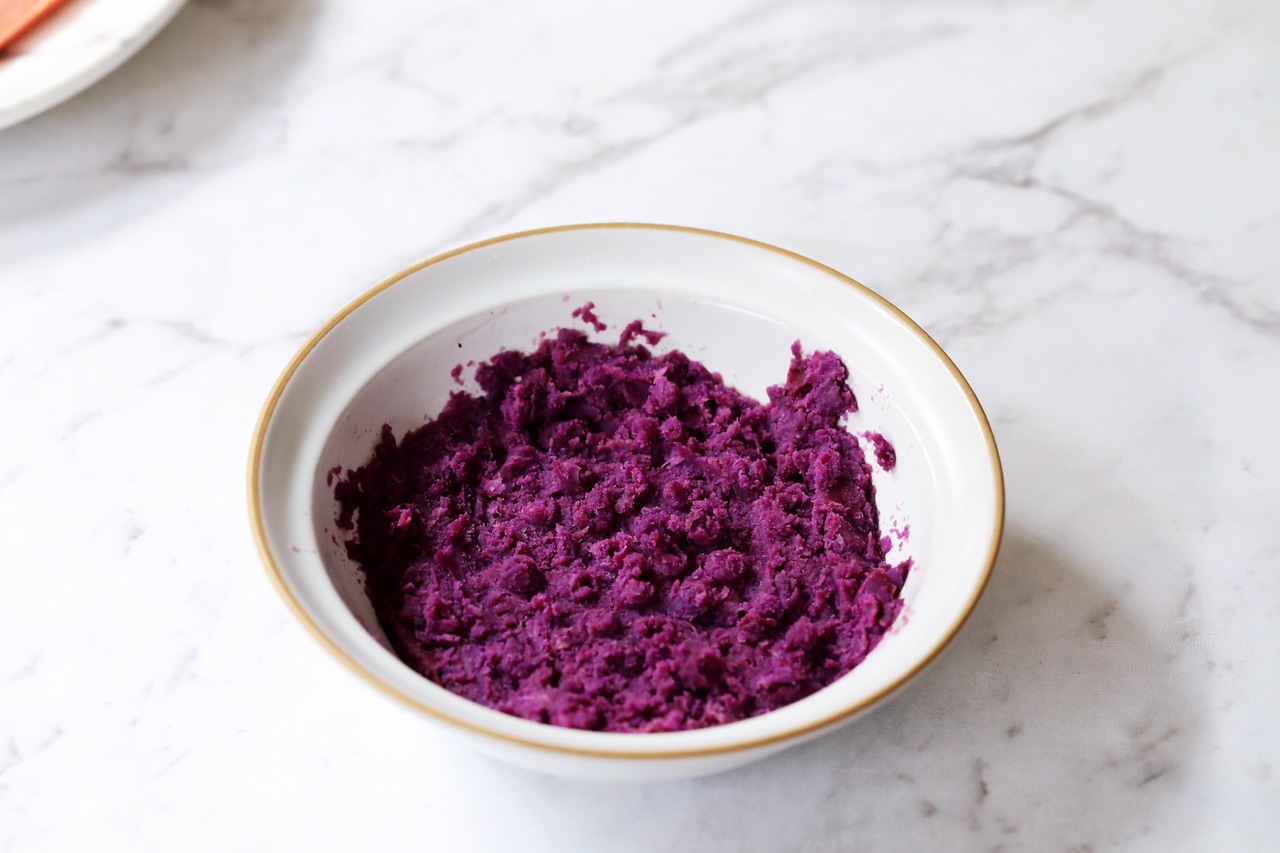 早餐不糊弄，紫薯鸡蛋三明治，营养丰富味道赞