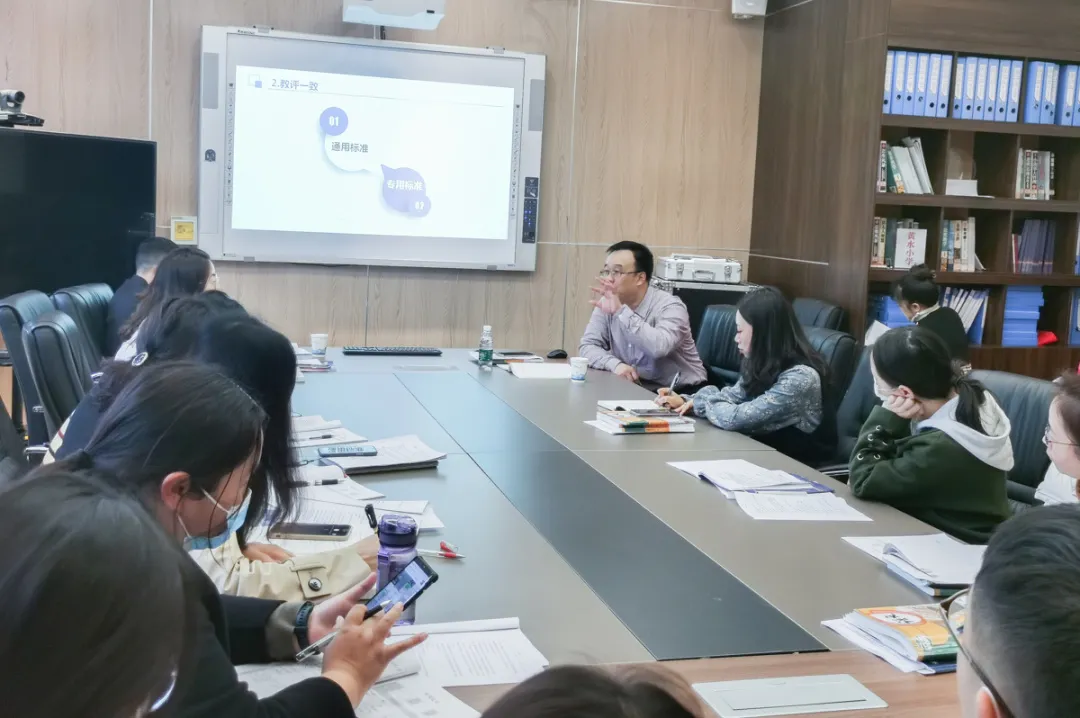 聆晓语启思知行 浸润心同研共享丨黄水小学“润心晓语”工作室活动