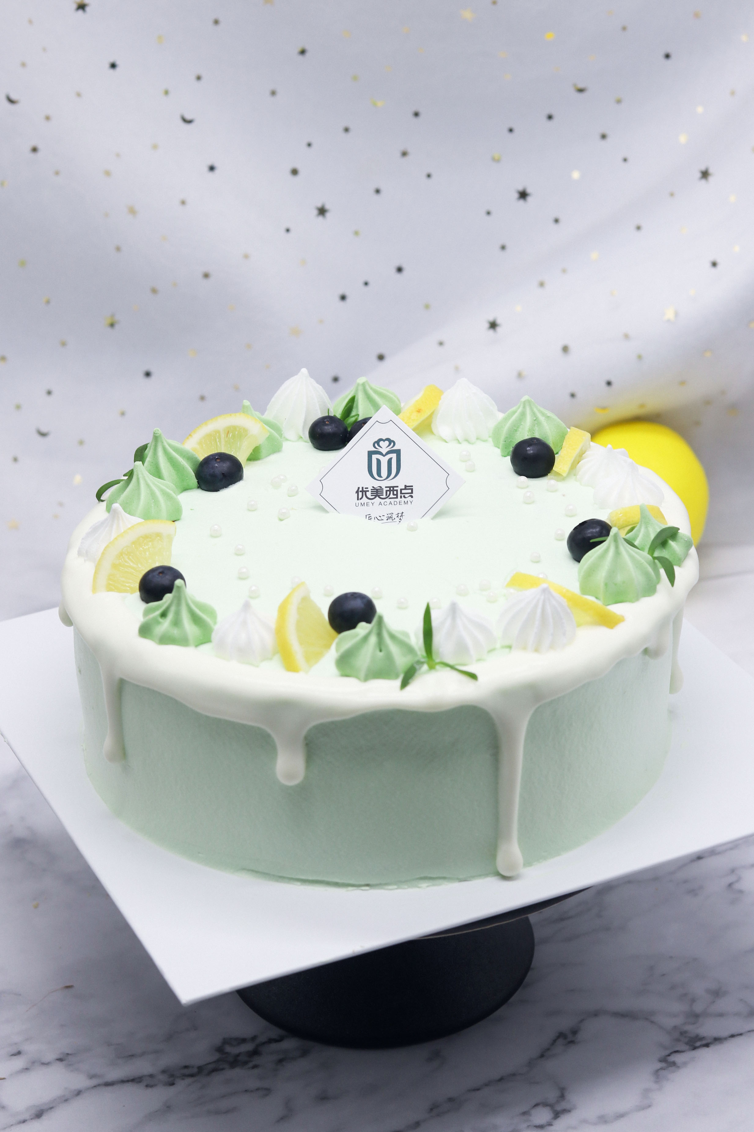 烘焙干货｜蛋清打发攻略，新手也能零失误，轻松打出完美蛋白霜