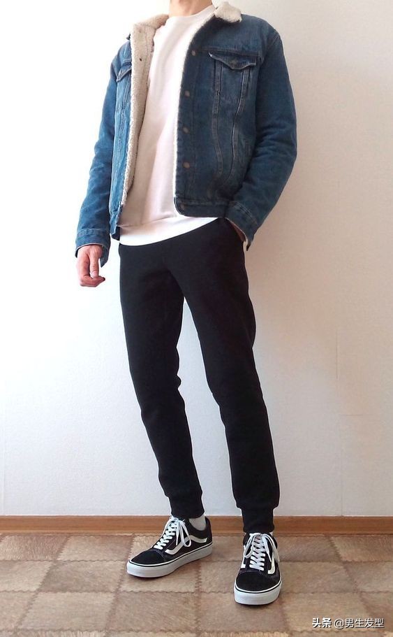 男生"简单帅气"的穿衣搭配,不土不油腻,有这4套就够了