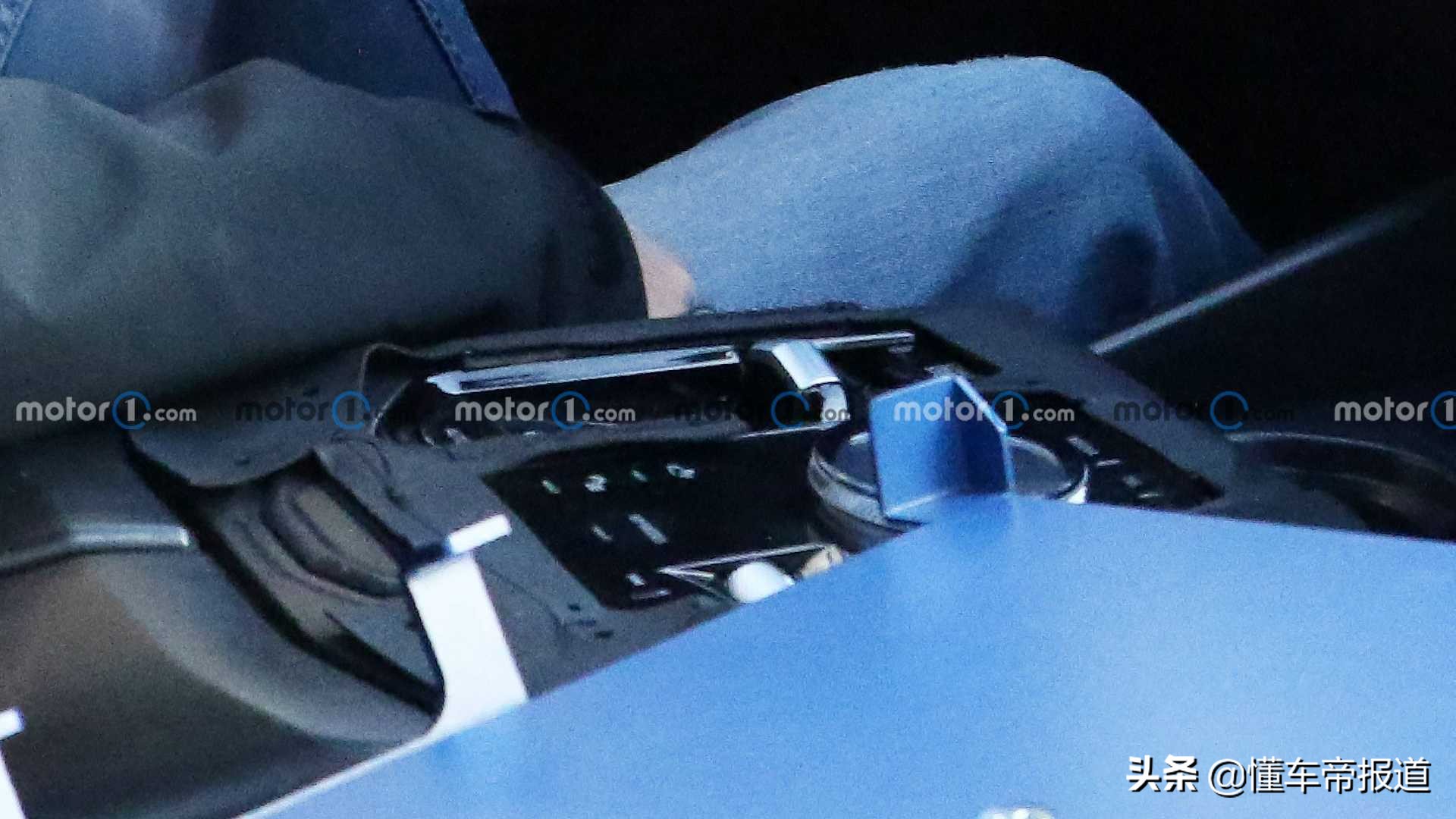 新车｜双连屏内饰设计，预计2023年发布！新款宝马5系谍照