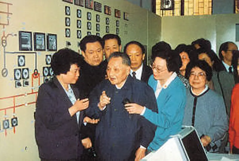 苏联解体时间是哪一年（苏联解体对我国的影响）