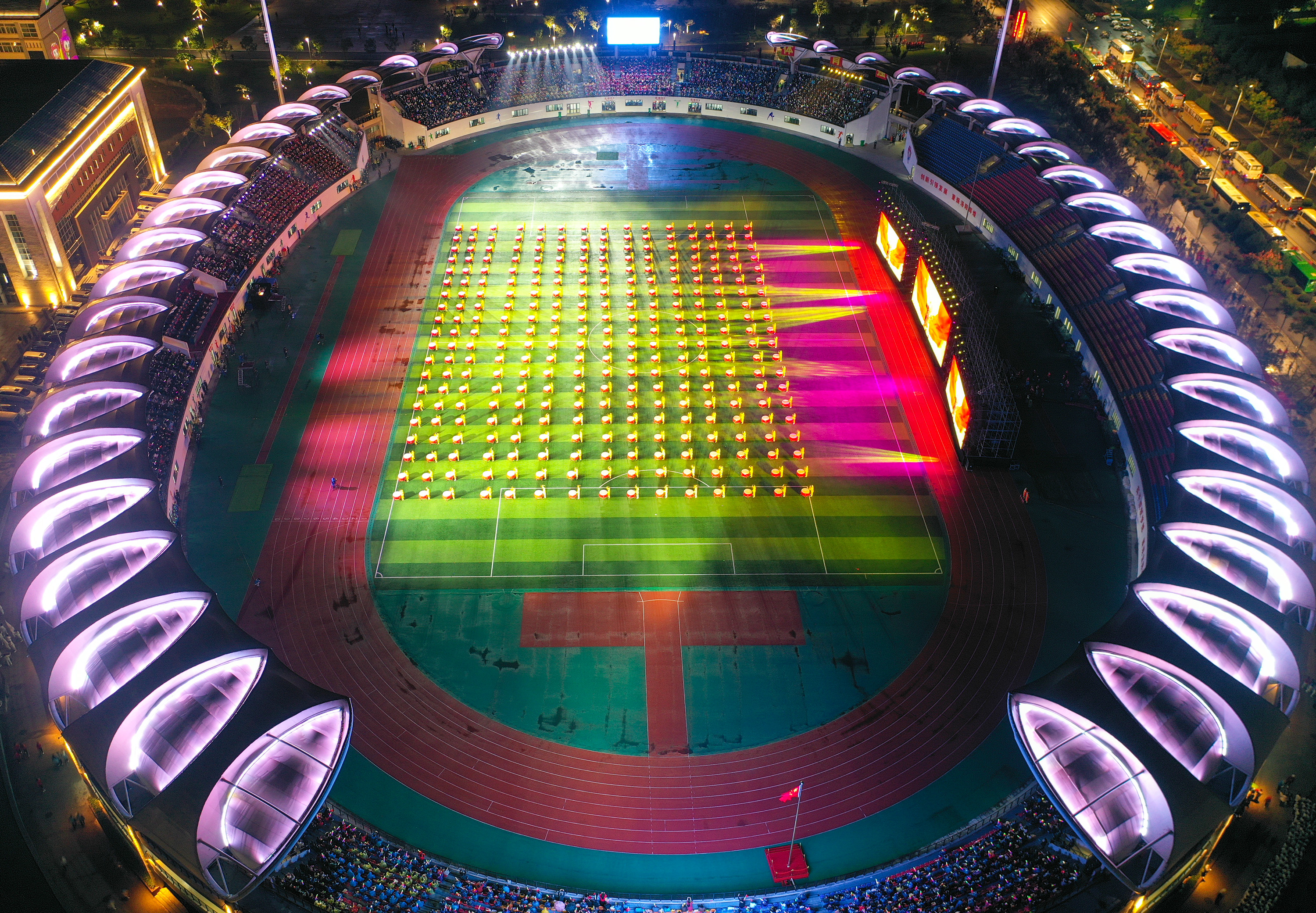 洛阳市第十四届运动会开幕精彩画面一睹为快带你看现场盛况