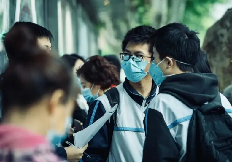 家庭收入表新鲜出炉，共分为十个等级，学霸多出自五级中产家庭