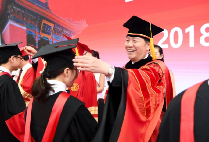 同济大学“清退”10名研究生登上热搜，先别妄自菲薄，都是留学生