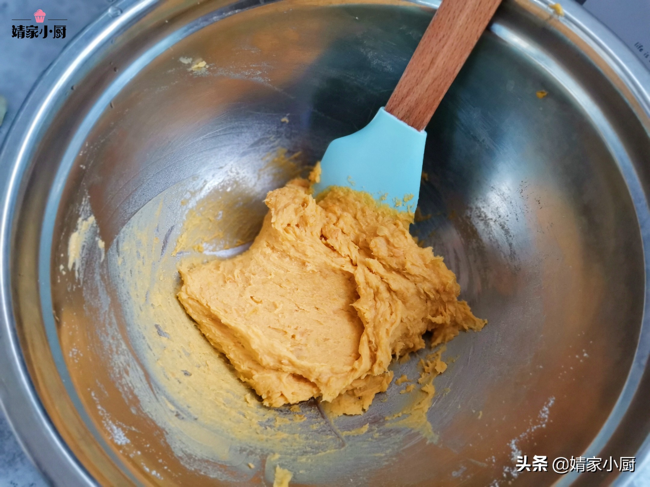 红薯的神仙吃法，15分钟就做好的“芝士焗红薯”，奶香甜软超好吃