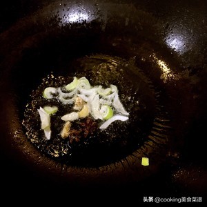 白菜粉丝的家常做法（比肉好吃的素菜菜谱介绍）