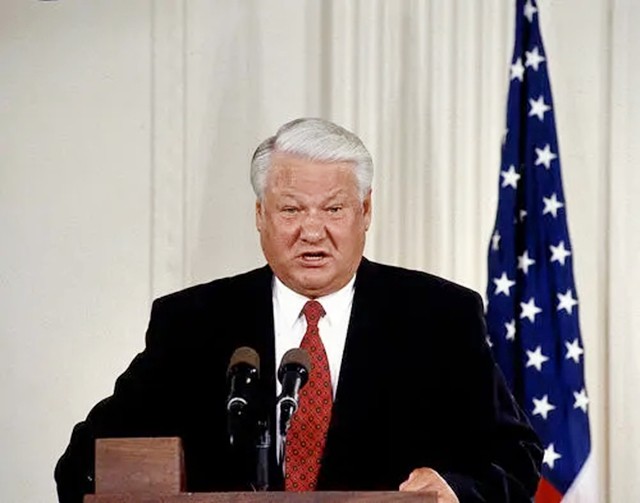 俄罗斯第一任总统(2007年,俄罗斯前总统叶利钦突然去世,当时世界媒体